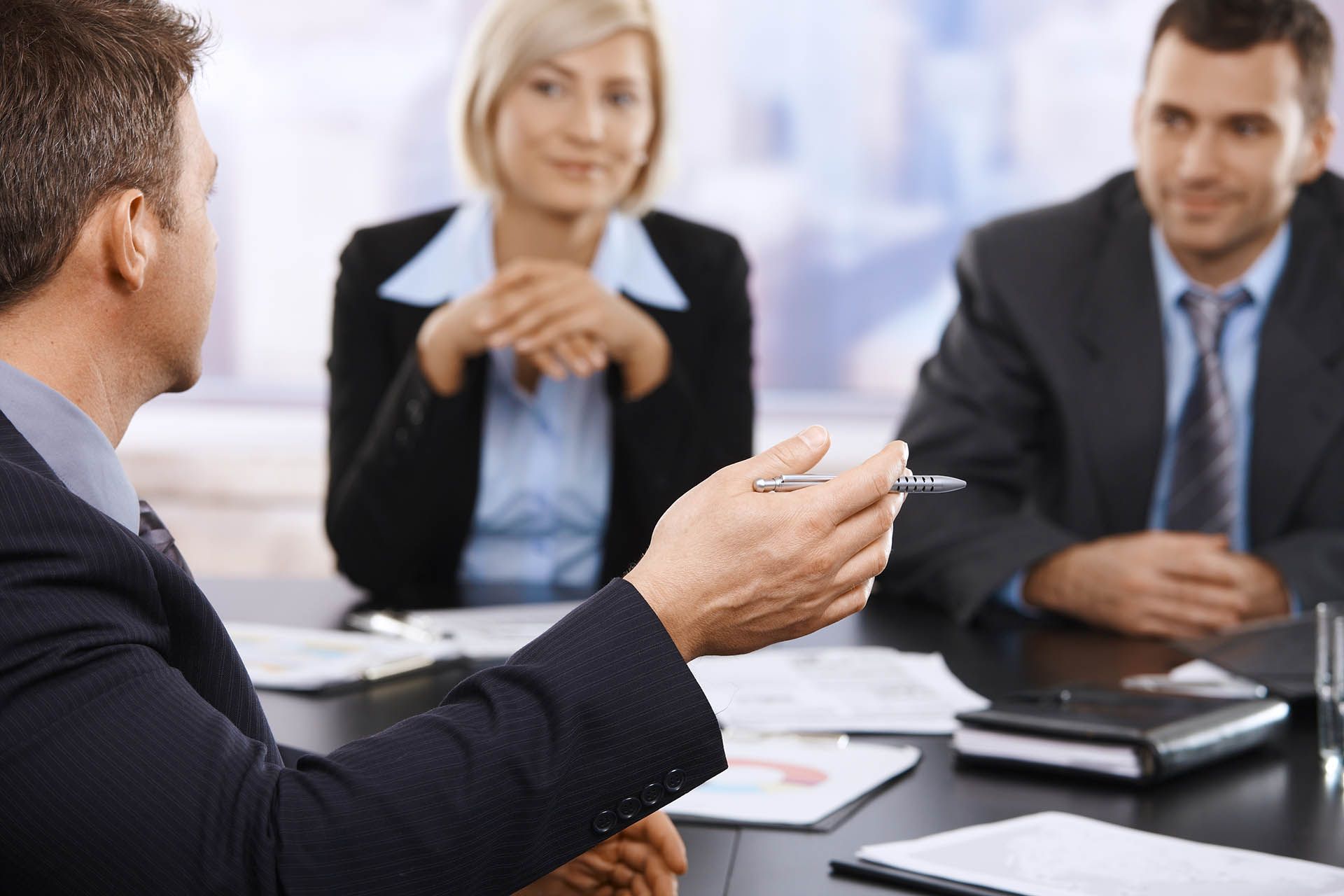 Business-People-discussion-over-meeting-table